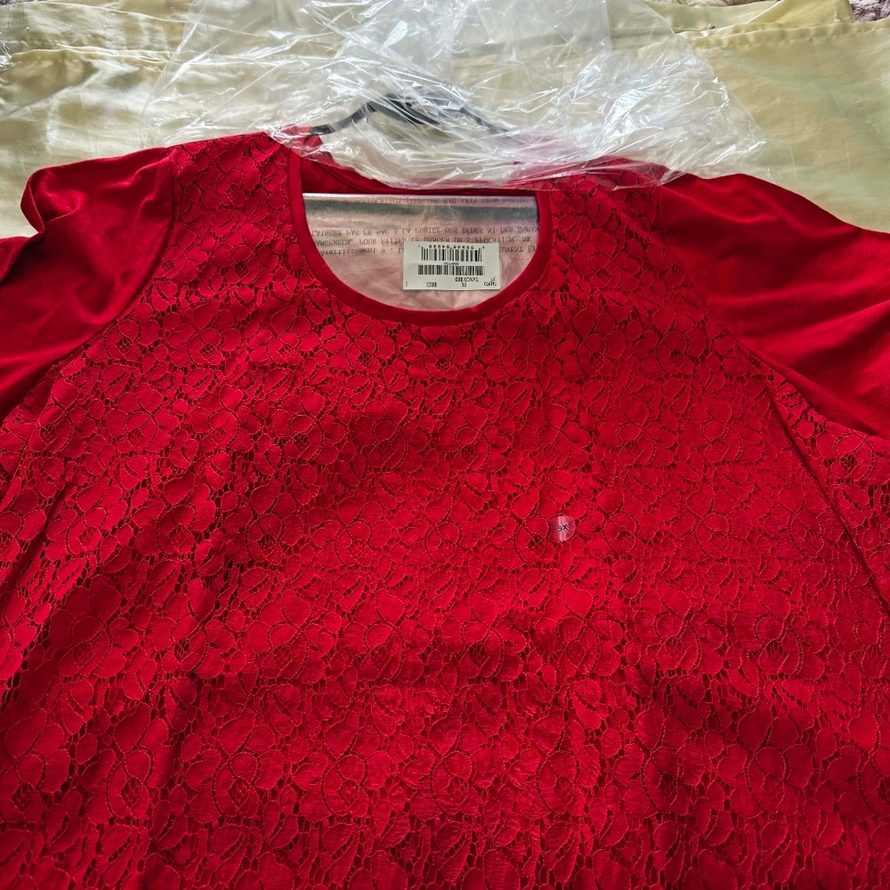 TOP, LACE FRONT, TANGO RED, SZ 5X, SCOOP NECK, SHAPED FIT, 30 INCHES LONG, PENNI